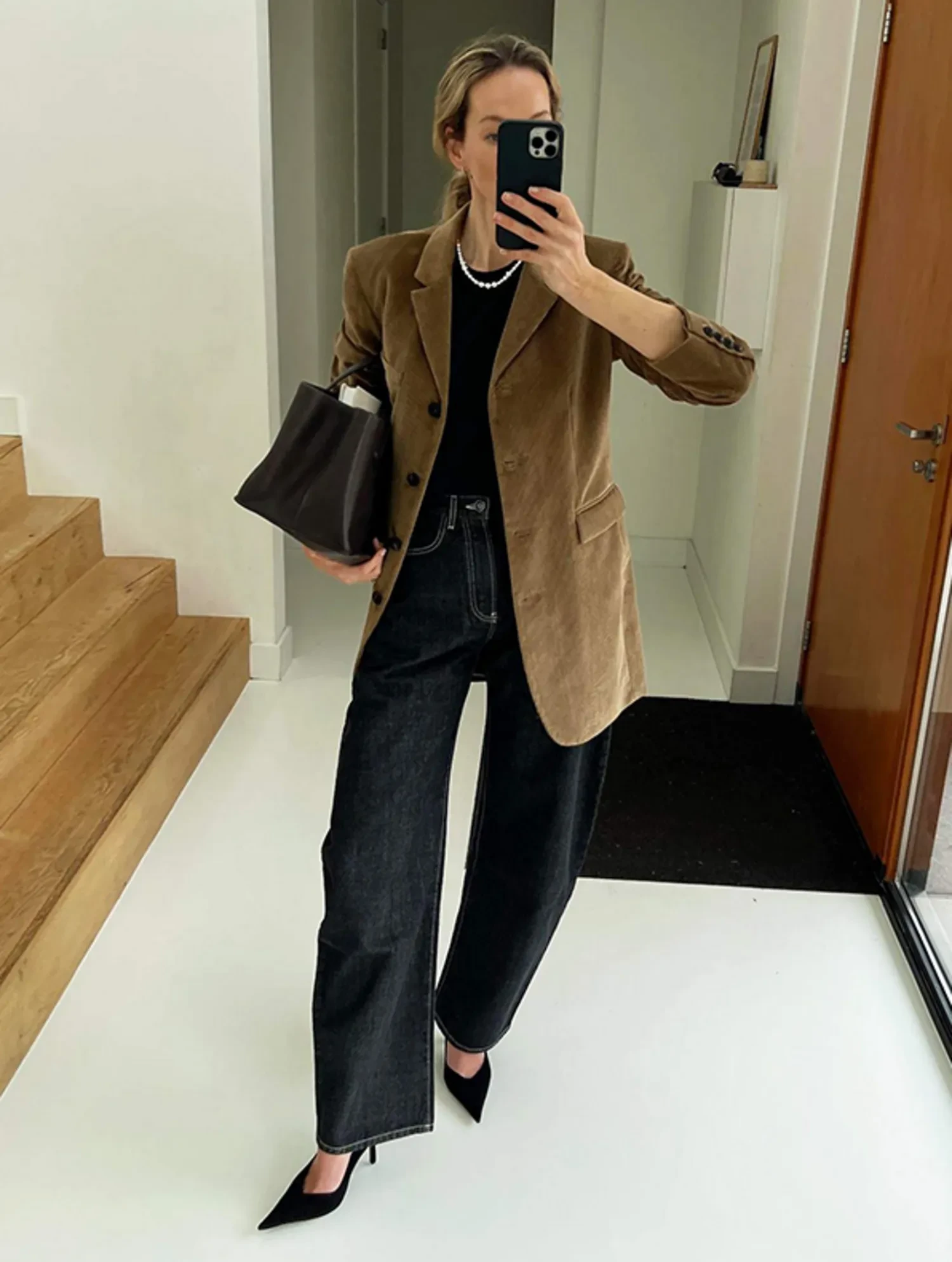 صيحات الدنيم الأربعة التي ستُحبينها لعام 2025